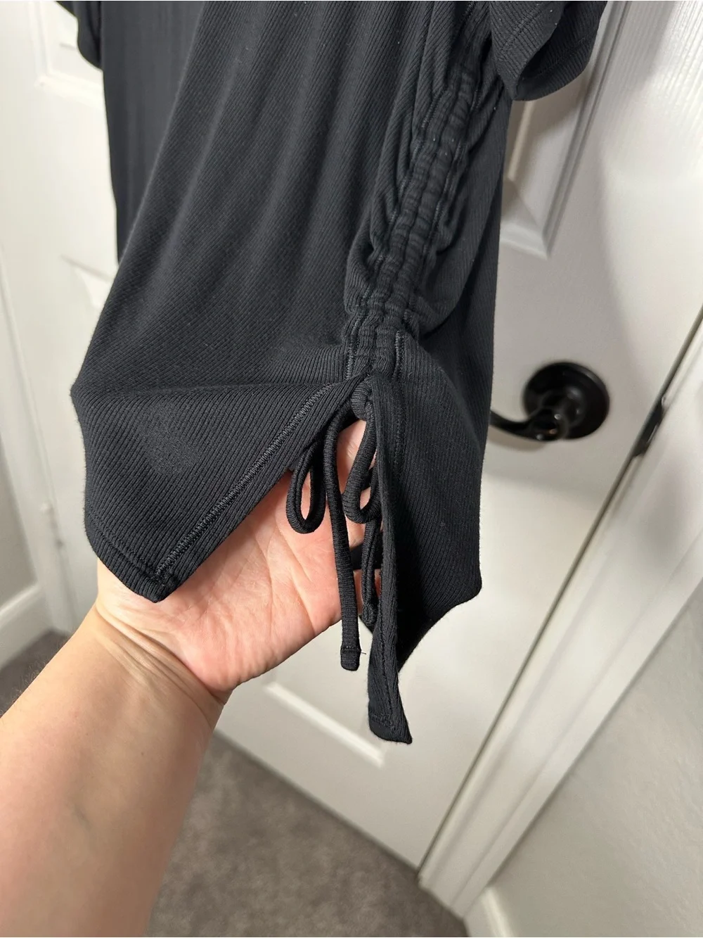 Lululemon Black Modal Side Cinch Ribbed T-Shirt Sz 14 Athleisure Minimalist Gym